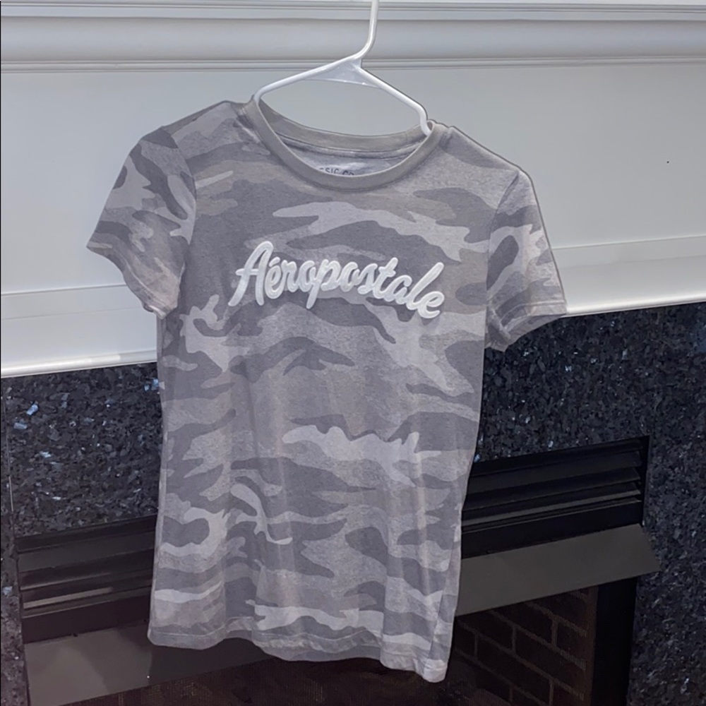 Aeropostale camo tee